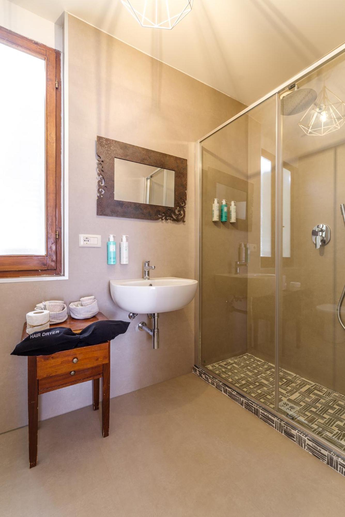 Aurora Boutique & Private Hotel 3*